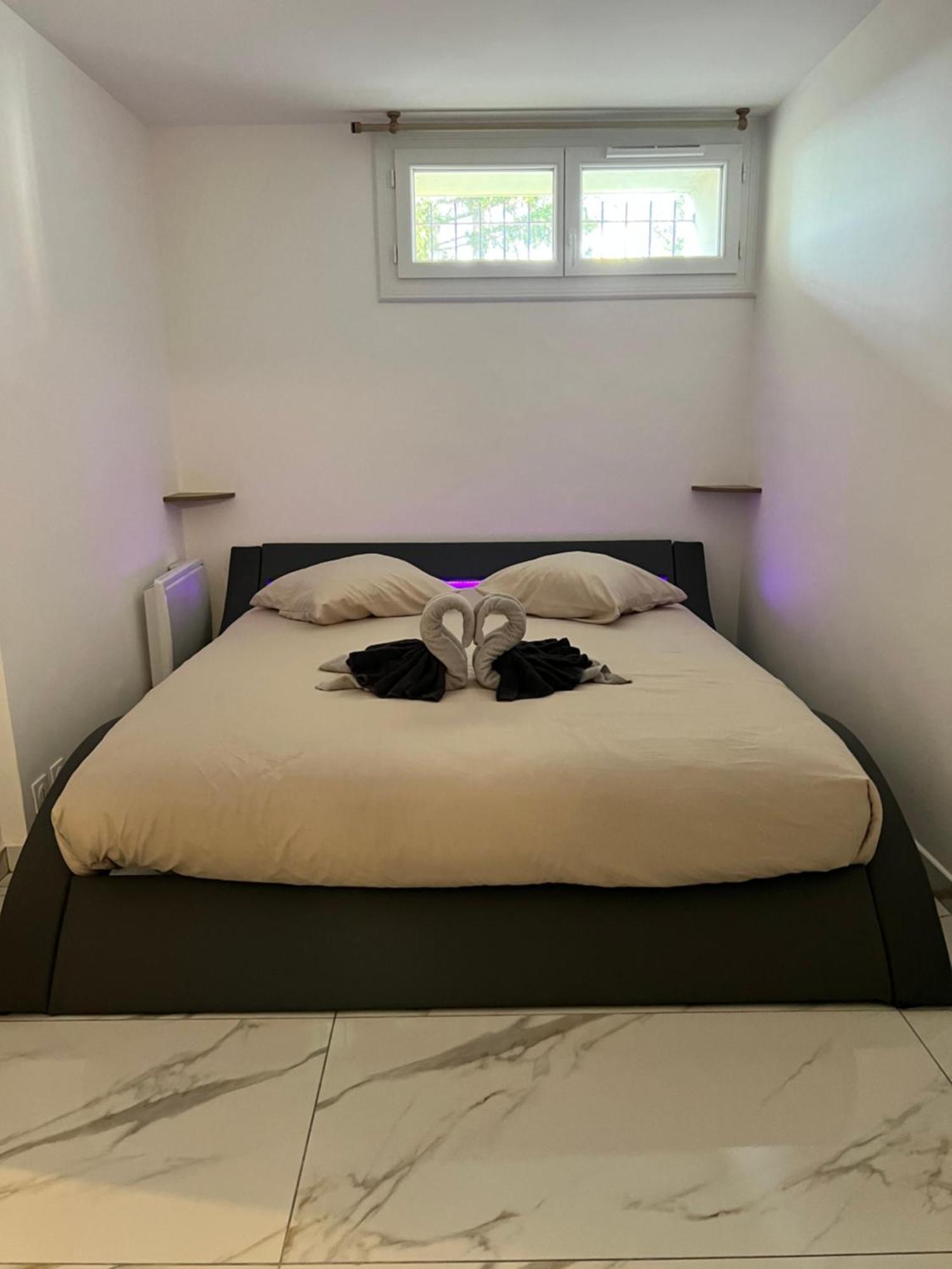 Le Niou, Appartement Avec Parking Gratuit Marselha Exterior foto